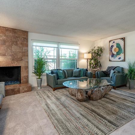 Amazing Modern Pool House Near Disneyland Anaheim Bagian luar foto